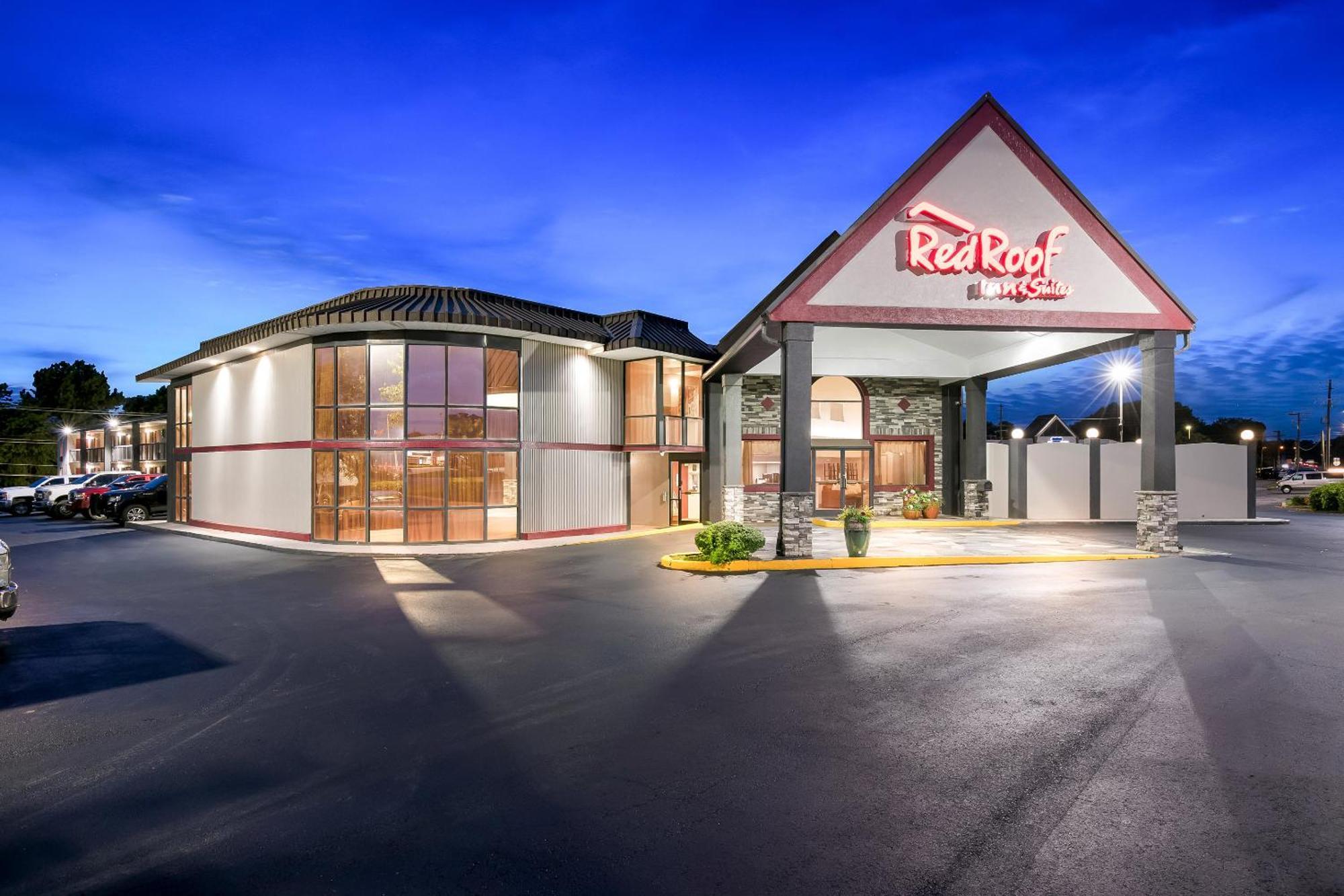 Red Roof Inn & Suites Duncan Εξωτερικό φωτογραφία