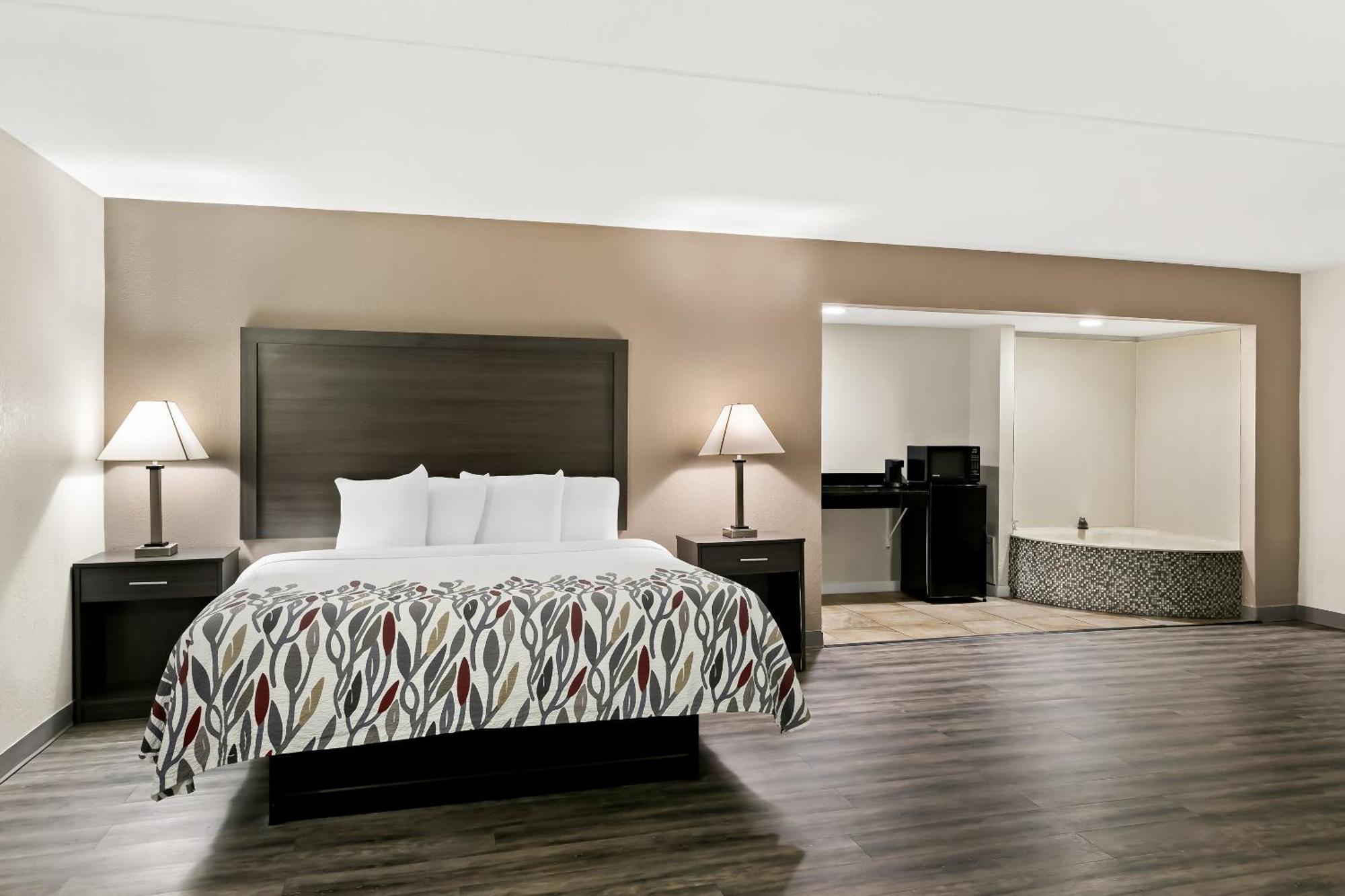 Red Roof Inn & Suites Duncan Εξωτερικό φωτογραφία