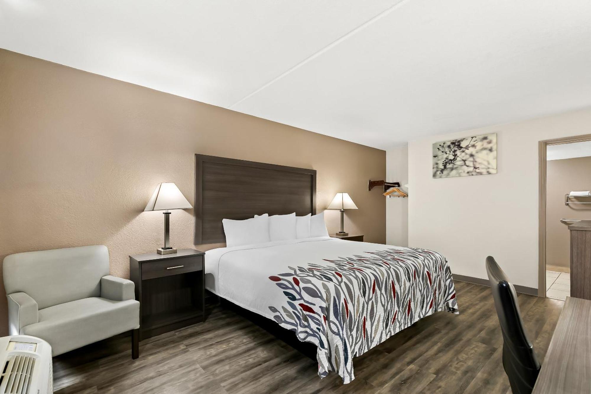 Red Roof Inn & Suites Duncan Εξωτερικό φωτογραφία