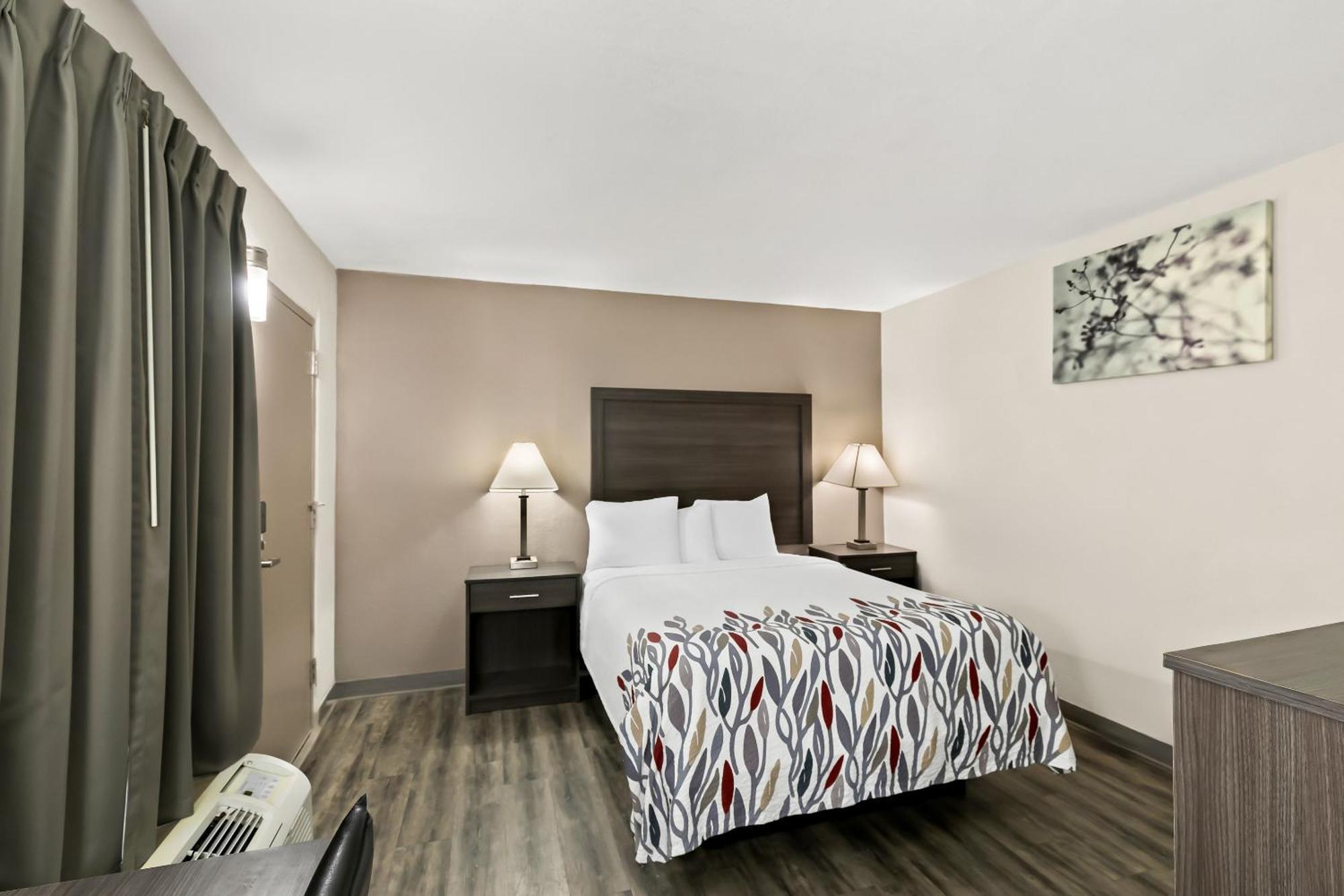 Red Roof Inn & Suites Duncan Εξωτερικό φωτογραφία